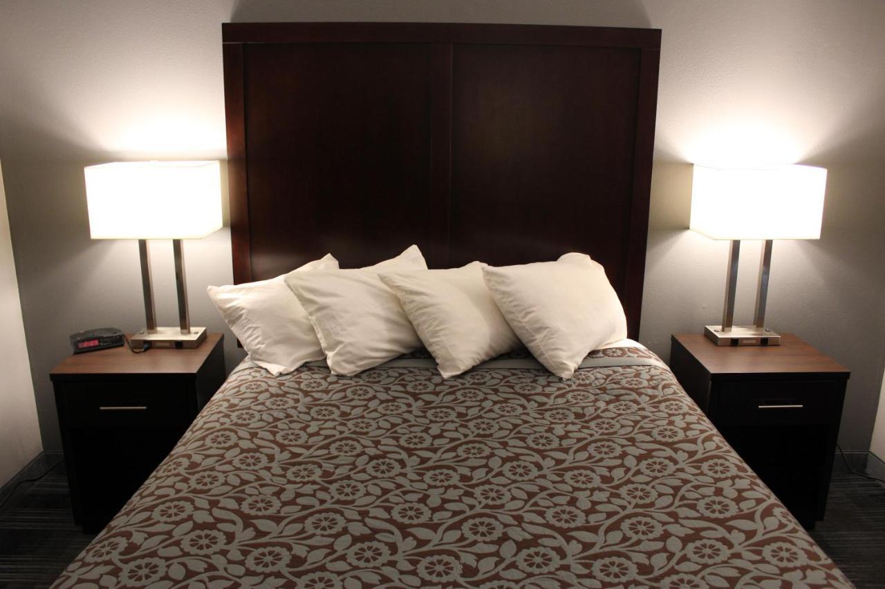 Days Inn By Wyndham Portland East Bagian luar foto